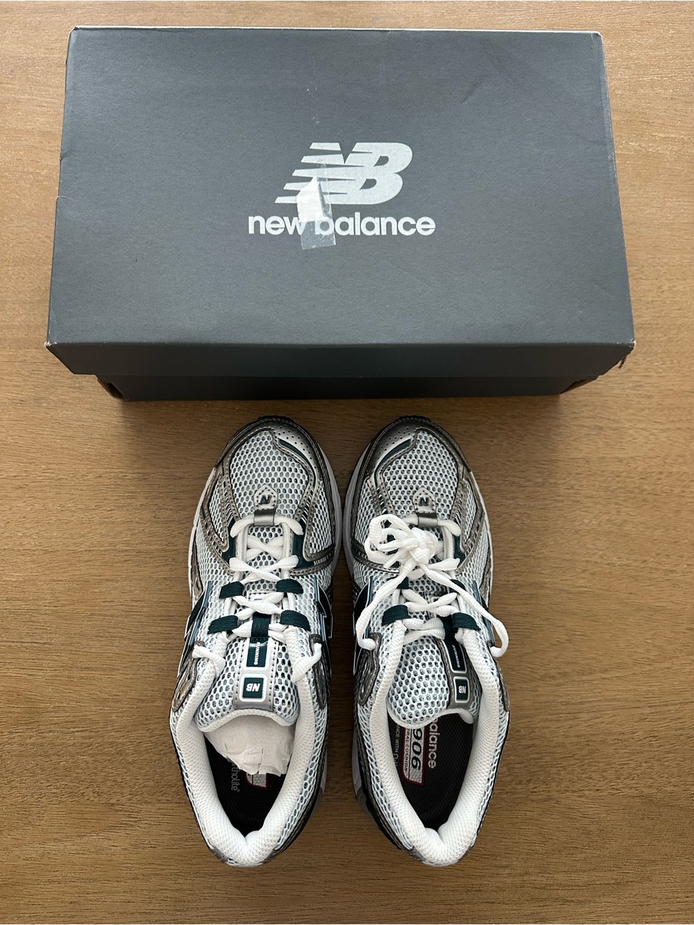 New Balance 1906R Sneakers
